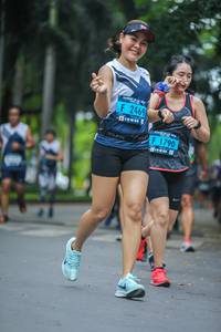 BIB: 2469, 1790
                            <button type="button" onclick="openModal(4709218)" class="btn btn-primary btn-sm float-right btn-popup" data-toggle="modal" data-target=".modal-high-quality">
                        <i class="fas fa-shopping-cart"></i> Add to Cart
                    </button>
                                            <button type="button" onclick="isThisMe(4709218, true)" class="btn btn-success btn-sm float-right btn-popup btn-isme hidden" data-toggle="tooltip" data-placement="bottom" title="นี่คือรูปของคุณใช่ไหม คลิกที่นี่เพื่อเอาเข้าอัลบั้ม">
                        <i class="fas fa-plus"></i> Add to album
                    </button>
                    <button type="button" onclick="isThisMe(4709218, false)" class="btn btn-warning btn-sm float-right btn-popup btn-isnotme hidden">
                        <i class="fas fa-ban"></i> Remove from album
                    </button>