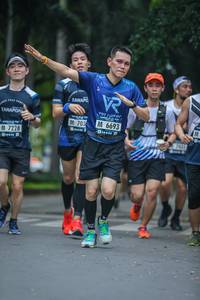 BIB: 6693, 703, 7228
                            <button type="button" onclick="openModal(4709439)" class="btn btn-primary btn-sm float-right btn-popup" data-toggle="modal" data-target=".modal-high-quality">
                        <i class="fas fa-shopping-cart"></i> Add to Cart
                    </button>
                                            <button type="button" onclick="isThisMe(4709439, true)" class="btn btn-success btn-sm float-right btn-popup btn-isme hidden" data-toggle="tooltip" data-placement="bottom" title="นี่คือรูปของคุณใช่ไหม คลิกที่นี่เพื่อเอาเข้าอัลบั้ม">
                        <i class="fas fa-plus"></i> Add to album
                    </button>
                    <button type="button" onclick="isThisMe(4709439, false)" class="btn btn-warning btn-sm float-right btn-popup btn-isnotme hidden">
                        <i class="fas fa-ban"></i> Remove from album
                    </button>