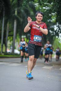 BIB: 8414
                            <button type="button" onclick="openModal(4710265)" class="btn btn-primary btn-sm float-right btn-popup" data-toggle="modal" data-target=".modal-high-quality">
                        <i class="fas fa-shopping-cart"></i> Add to Cart
                    </button>
                                            <button type="button" onclick="isThisMe(4710265, true)" class="btn btn-success btn-sm float-right btn-popup btn-isme hidden" data-toggle="tooltip" data-placement="bottom" title="นี่คือรูปของคุณใช่ไหม คลิกที่นี่เพื่อเอาเข้าอัลบั้ม">
                        <i class="fas fa-plus"></i> Add to album
                    </button>
                    <button type="button" onclick="isThisMe(4710265, false)" class="btn btn-warning btn-sm float-right btn-popup btn-isnotme hidden">
                        <i class="fas fa-ban"></i> Remove from album
                    </button>