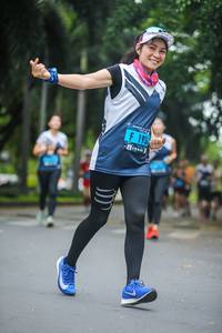 BIB: 193
                            <button type="button" onclick="openModal(4710361)" class="btn btn-primary btn-sm float-right btn-popup" data-toggle="modal" data-target=".modal-high-quality">
                        <i class="fas fa-shopping-cart"></i> Add to Cart
                    </button>
                                            <button type="button" onclick="isThisMe(4710361, true)" class="btn btn-success btn-sm float-right btn-popup btn-isme hidden" data-toggle="tooltip" data-placement="bottom" title="นี่คือรูปของคุณใช่ไหม คลิกที่นี่เพื่อเอาเข้าอัลบั้ม">
                        <i class="fas fa-plus"></i> Add to album
                    </button>
                    <button type="button" onclick="isThisMe(4710361, false)" class="btn btn-warning btn-sm float-right btn-popup btn-isnotme hidden">
                        <i class="fas fa-ban"></i> Remove from album
                    </button>