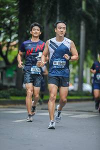 BIB: 8666, 870
                            <button type="button" onclick="openModal(4709590)" class="btn btn-primary btn-sm float-right btn-popup" data-toggle="modal" data-target=".modal-high-quality">
                        <i class="fas fa-shopping-cart"></i> Add to Cart
                    </button>
                                            <button type="button" onclick="isThisMe(4709590, true)" class="btn btn-success btn-sm float-right btn-popup btn-isme hidden" data-toggle="tooltip" data-placement="bottom" title="นี่คือรูปของคุณใช่ไหม คลิกที่นี่เพื่อเอาเข้าอัลบั้ม">
                        <i class="fas fa-plus"></i> Add to album
                    </button>
                    <button type="button" onclick="isThisMe(4709590, false)" class="btn btn-warning btn-sm float-right btn-popup btn-isnotme hidden">
                        <i class="fas fa-ban"></i> Remove from album
                    </button>