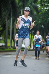 BIB: 6930
                            <button type="button" onclick="openModal(4710285)" class="btn btn-primary btn-sm float-right btn-popup" data-toggle="modal" data-target=".modal-high-quality">
                        <i class="fas fa-shopping-cart"></i> Add to Cart
                    </button>
                                            <button type="button" onclick="isThisMe(4710285, true)" class="btn btn-success btn-sm float-right btn-popup btn-isme hidden" data-toggle="tooltip" data-placement="bottom" title="นี่คือรูปของคุณใช่ไหม คลิกที่นี่เพื่อเอาเข้าอัลบั้ม">
                        <i class="fas fa-plus"></i> Add to album
                    </button>
                    <button type="button" onclick="isThisMe(4710285, false)" class="btn btn-warning btn-sm float-right btn-popup btn-isnotme hidden">
                        <i class="fas fa-ban"></i> Remove from album
                    </button>