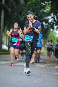 BIB: 1269
                            <button type="button" onclick="openModal(4710676)" class="btn btn-primary btn-sm float-right btn-popup" data-toggle="modal" data-target=".modal-high-quality">
                        <i class="fas fa-shopping-cart"></i> Add to Cart
                    </button>
                                            <button type="button" onclick="isThisMe(4710676, true)" class="btn btn-success btn-sm float-right btn-popup btn-isme hidden" data-toggle="tooltip" data-placement="bottom" title="นี่คือรูปของคุณใช่ไหม คลิกที่นี่เพื่อเอาเข้าอัลบั้ม">
                        <i class="fas fa-plus"></i> Add to album
                    </button>
                    <button type="button" onclick="isThisMe(4710676, false)" class="btn btn-warning btn-sm float-right btn-popup btn-isnotme hidden">
                        <i class="fas fa-ban"></i> Remove from album
                    </button>