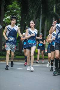 BIB: 7650, 2109
                            <button type="button" onclick="openModal(4711069)" class="btn btn-primary btn-sm float-right btn-popup" data-toggle="modal" data-target=".modal-high-quality">
                        <i class="fas fa-shopping-cart"></i> Add to Cart
                    </button>
                                            <button type="button" onclick="isThisMe(4711069, true)" class="btn btn-success btn-sm float-right btn-popup btn-isme hidden" data-toggle="tooltip" data-placement="bottom" title="นี่คือรูปของคุณใช่ไหม คลิกที่นี่เพื่อเอาเข้าอัลบั้ม">
                        <i class="fas fa-plus"></i> Add to album
                    </button>
                    <button type="button" onclick="isThisMe(4711069, false)" class="btn btn-warning btn-sm float-right btn-popup btn-isnotme hidden">
                        <i class="fas fa-ban"></i> Remove from album
                    </button>