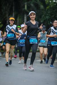 BIB: 2444, 1834, 2386
                            <button type="button" onclick="openModal(4711320)" class="btn btn-primary btn-sm float-right btn-popup" data-toggle="modal" data-target=".modal-high-quality">
                        <i class="fas fa-shopping-cart"></i> Add to Cart
                    </button>
                                            <button type="button" onclick="isThisMe(4711320, true)" class="btn btn-success btn-sm float-right btn-popup btn-isme hidden" data-toggle="tooltip" data-placement="bottom" title="นี่คือรูปของคุณใช่ไหม คลิกที่นี่เพื่อเอาเข้าอัลบั้ม">
                        <i class="fas fa-plus"></i> Add to album
                    </button>
                    <button type="button" onclick="isThisMe(4711320, false)" class="btn btn-warning btn-sm float-right btn-popup btn-isnotme hidden">
                        <i class="fas fa-ban"></i> Remove from album
                    </button>