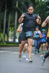 BIB: 9920
                            <button type="button" onclick="openModal(4710576)" class="btn btn-primary btn-sm float-right btn-popup" data-toggle="modal" data-target=".modal-high-quality">
                        <i class="fas fa-shopping-cart"></i> Add to Cart
                    </button>
                                            <button type="button" onclick="isThisMe(4710576, true)" class="btn btn-success btn-sm float-right btn-popup btn-isme hidden" data-toggle="tooltip" data-placement="bottom" title="นี่คือรูปของคุณใช่ไหม คลิกที่นี่เพื่อเอาเข้าอัลบั้ม">
                        <i class="fas fa-plus"></i> Add to album
                    </button>
                    <button type="button" onclick="isThisMe(4710576, false)" class="btn btn-warning btn-sm float-right btn-popup btn-isnotme hidden">
                        <i class="fas fa-ban"></i> Remove from album
                    </button>