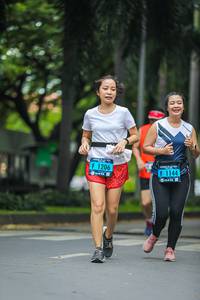 BIB: 1206, 1144
                            <button type="button" onclick="openModal(4712682)" class="btn btn-primary btn-sm float-right btn-popup" data-toggle="modal" data-target=".modal-high-quality">
                        <i class="fas fa-shopping-cart"></i> Add to Cart
                    </button>
                                            <button type="button" onclick="isThisMe(4712682, true)" class="btn btn-success btn-sm float-right btn-popup btn-isme hidden" data-toggle="tooltip" data-placement="bottom" title="นี่คือรูปของคุณใช่ไหม คลิกที่นี่เพื่อเอาเข้าอัลบั้ม">
                        <i class="fas fa-plus"></i> Add to album
                    </button>
                    <button type="button" onclick="isThisMe(4712682, false)" class="btn btn-warning btn-sm float-right btn-popup btn-isnotme hidden">
                        <i class="fas fa-ban"></i> Remove from album
                    </button>