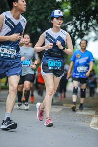 BIB: 7209, 1804
                            <button type="button" onclick="openModal(4711978)" class="btn btn-primary btn-sm float-right btn-popup" data-toggle="modal" data-target=".modal-high-quality">
                        <i class="fas fa-shopping-cart"></i> Add to Cart
                    </button>
                                            <button type="button" onclick="isThisMe(4711978, true)" class="btn btn-success btn-sm float-right btn-popup btn-isme hidden" data-toggle="tooltip" data-placement="bottom" title="นี่คือรูปของคุณใช่ไหม คลิกที่นี่เพื่อเอาเข้าอัลบั้ม">
                        <i class="fas fa-plus"></i> Add to album
                    </button>
                    <button type="button" onclick="isThisMe(4711978, false)" class="btn btn-warning btn-sm float-right btn-popup btn-isnotme hidden">
                        <i class="fas fa-ban"></i> Remove from album
                    </button>