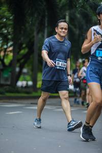 BIB: 6166
                            <button type="button" onclick="openModal(4712394)" class="btn btn-primary btn-sm float-right btn-popup" data-toggle="modal" data-target=".modal-high-quality">
                        <i class="fas fa-shopping-cart"></i> Add to Cart
                    </button>
                                            <button type="button" onclick="isThisMe(4712394, true)" class="btn btn-success btn-sm float-right btn-popup btn-isme hidden" data-toggle="tooltip" data-placement="bottom" title="นี่คือรูปของคุณใช่ไหม คลิกที่นี่เพื่อเอาเข้าอัลบั้ม">
                        <i class="fas fa-plus"></i> Add to album
                    </button>
                    <button type="button" onclick="isThisMe(4712394, false)" class="btn btn-warning btn-sm float-right btn-popup btn-isnotme hidden">
                        <i class="fas fa-ban"></i> Remove from album
                    </button>