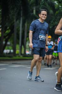 BIB: 6166
                            <button type="button" onclick="openModal(4712398)" class="btn btn-primary btn-sm float-right btn-popup" data-toggle="modal" data-target=".modal-high-quality">
                        <i class="fas fa-shopping-cart"></i> Add to Cart
                    </button>
                                            <button type="button" onclick="isThisMe(4712398, true)" class="btn btn-success btn-sm float-right btn-popup btn-isme hidden" data-toggle="tooltip" data-placement="bottom" title="นี่คือรูปของคุณใช่ไหม คลิกที่นี่เพื่อเอาเข้าอัลบั้ม">
                        <i class="fas fa-plus"></i> Add to album
                    </button>
                    <button type="button" onclick="isThisMe(4712398, false)" class="btn btn-warning btn-sm float-right btn-popup btn-isnotme hidden">
                        <i class="fas fa-ban"></i> Remove from album
                    </button>