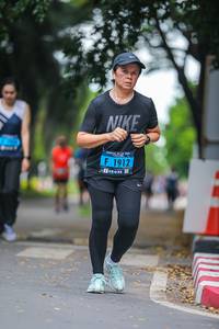 BIB: 1912
                            <button type="button" onclick="openModal(4712663)" class="btn btn-primary btn-sm float-right btn-popup" data-toggle="modal" data-target=".modal-high-quality">
                        <i class="fas fa-shopping-cart"></i> Add to Cart
                    </button>
                                            <button type="button" onclick="isThisMe(4712663, true)" class="btn btn-success btn-sm float-right btn-popup btn-isme hidden" data-toggle="tooltip" data-placement="bottom" title="นี่คือรูปของคุณใช่ไหม คลิกที่นี่เพื่อเอาเข้าอัลบั้ม">
                        <i class="fas fa-plus"></i> Add to album
                    </button>
                    <button type="button" onclick="isThisMe(4712663, false)" class="btn btn-warning btn-sm float-right btn-popup btn-isnotme hidden">
                        <i class="fas fa-ban"></i> Remove from album
                    </button>