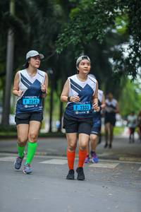 BIB: 2342, 2333
                            <button type="button" onclick="openModal(4712727)" class="btn btn-primary btn-sm float-right btn-popup" data-toggle="modal" data-target=".modal-high-quality">
                        <i class="fas fa-shopping-cart"></i> Add to Cart
                    </button>
                                            <button type="button" onclick="isThisMe(4712727, true)" class="btn btn-success btn-sm float-right btn-popup btn-isme hidden" data-toggle="tooltip" data-placement="bottom" title="นี่คือรูปของคุณใช่ไหม คลิกที่นี่เพื่อเอาเข้าอัลบั้ม">
                        <i class="fas fa-plus"></i> Add to album
                    </button>
                    <button type="button" onclick="isThisMe(4712727, false)" class="btn btn-warning btn-sm float-right btn-popup btn-isnotme hidden">
                        <i class="fas fa-ban"></i> Remove from album
                    </button>