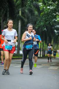 BIB: 1206, 1144
                            <button type="button" onclick="openModal(4712685)" class="btn btn-primary btn-sm float-right btn-popup" data-toggle="modal" data-target=".modal-high-quality">
                        <i class="fas fa-shopping-cart"></i> Add to Cart
                    </button>
                                            <button type="button" onclick="isThisMe(4712685, true)" class="btn btn-success btn-sm float-right btn-popup btn-isme hidden" data-toggle="tooltip" data-placement="bottom" title="นี่คือรูปของคุณใช่ไหม คลิกที่นี่เพื่อเอาเข้าอัลบั้ม">
                        <i class="fas fa-plus"></i> Add to album
                    </button>
                    <button type="button" onclick="isThisMe(4712685, false)" class="btn btn-warning btn-sm float-right btn-popup btn-isnotme hidden">
                        <i class="fas fa-ban"></i> Remove from album
                    </button>