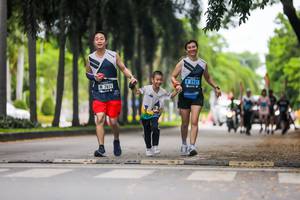 BIB: 2151, 7611
                            <button type="button" onclick="openModal(4714546)" class="btn btn-primary btn-sm float-right btn-popup" data-toggle="modal" data-target=".modal-high-quality">
                        <i class="fas fa-shopping-cart"></i> Add to Cart
                    </button>
                                            <button type="button" onclick="isThisMe(4714546, true)" class="btn btn-success btn-sm float-right btn-popup btn-isme hidden" data-toggle="tooltip" data-placement="bottom" title="นี่คือรูปของคุณใช่ไหม คลิกที่นี่เพื่อเอาเข้าอัลบั้ม">
                        <i class="fas fa-plus"></i> Add to album
                    </button>
                    <button type="button" onclick="isThisMe(4714546, false)" class="btn btn-warning btn-sm float-right btn-popup btn-isnotme hidden">
                        <i class="fas fa-ban"></i> Remove from album
                    </button>