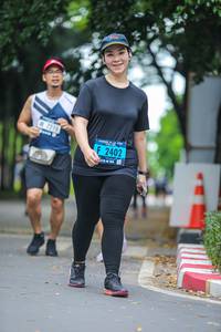 BIB: 2402
                            <button type="button" onclick="openModal(4713900)" class="btn btn-primary btn-sm float-right btn-popup" data-toggle="modal" data-target=".modal-high-quality">
                        <i class="fas fa-shopping-cart"></i> Add to Cart
                    </button>
                                            <button type="button" onclick="isThisMe(4713900, true)" class="btn btn-success btn-sm float-right btn-popup btn-isme hidden" data-toggle="tooltip" data-placement="bottom" title="นี่คือรูปของคุณใช่ไหม คลิกที่นี่เพื่อเอาเข้าอัลบั้ม">
                        <i class="fas fa-plus"></i> Add to album
                    </button>
                    <button type="button" onclick="isThisMe(4713900, false)" class="btn btn-warning btn-sm float-right btn-popup btn-isnotme hidden">
                        <i class="fas fa-ban"></i> Remove from album
                    </button>