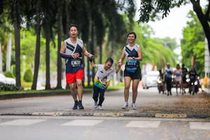 BIB: 2151, 761
                            <button type="button" onclick="openModal(4714539)" class="btn btn-primary btn-sm float-right btn-popup" data-toggle="modal" data-target=".modal-high-quality">
                        <i class="fas fa-shopping-cart"></i> Add to Cart
                    </button>
                                            <button type="button" onclick="isThisMe(4714539, true)" class="btn btn-success btn-sm float-right btn-popup btn-isme hidden" data-toggle="tooltip" data-placement="bottom" title="นี่คือรูปของคุณใช่ไหม คลิกที่นี่เพื่อเอาเข้าอัลบั้ม">
                        <i class="fas fa-plus"></i> Add to album
                    </button>
                    <button type="button" onclick="isThisMe(4714539, false)" class="btn btn-warning btn-sm float-right btn-popup btn-isnotme hidden">
                        <i class="fas fa-ban"></i> Remove from album
                    </button>