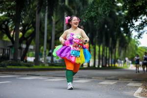 BIB: 1477
                            <button type="button" onclick="openModal(4714422)" class="btn btn-primary btn-sm float-right btn-popup" data-toggle="modal" data-target=".modal-high-quality">
                        <i class="fas fa-shopping-cart"></i> Add to Cart
                    </button>
                                            <button type="button" onclick="isThisMe(4714422, true)" class="btn btn-success btn-sm float-right btn-popup btn-isme hidden" data-toggle="tooltip" data-placement="bottom" title="นี่คือรูปของคุณใช่ไหม คลิกที่นี่เพื่อเอาเข้าอัลบั้ม">
                        <i class="fas fa-plus"></i> Add to album
                    </button>
                    <button type="button" onclick="isThisMe(4714422, false)" class="btn btn-warning btn-sm float-right btn-popup btn-isnotme hidden">
                        <i class="fas fa-ban"></i> Remove from album
                    </button>