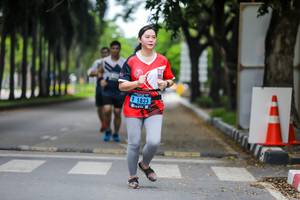 BIB: 1823
                            <button type="button" onclick="openModal(4714270)" class="btn btn-primary btn-sm float-right btn-popup" data-toggle="modal" data-target=".modal-high-quality">
                        <i class="fas fa-shopping-cart"></i> Add to Cart
                    </button>
                                            <button type="button" onclick="isThisMe(4714270, true)" class="btn btn-success btn-sm float-right btn-popup btn-isme hidden" data-toggle="tooltip" data-placement="bottom" title="นี่คือรูปของคุณใช่ไหม คลิกที่นี่เพื่อเอาเข้าอัลบั้ม">
                        <i class="fas fa-plus"></i> Add to album
                    </button>
                    <button type="button" onclick="isThisMe(4714270, false)" class="btn btn-warning btn-sm float-right btn-popup btn-isnotme hidden">
                        <i class="fas fa-ban"></i> Remove from album
                    </button>