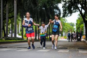 BIB: 211, 7611
                            <button type="button" onclick="openModal(4714551)" class="btn btn-primary btn-sm float-right btn-popup" data-toggle="modal" data-target=".modal-high-quality">
                        <i class="fas fa-shopping-cart"></i> Add to Cart
                    </button>
                                            <button type="button" onclick="isThisMe(4714551, true)" class="btn btn-success btn-sm float-right btn-popup btn-isme hidden" data-toggle="tooltip" data-placement="bottom" title="นี่คือรูปของคุณใช่ไหม คลิกที่นี่เพื่อเอาเข้าอัลบั้ม">
                        <i class="fas fa-plus"></i> Add to album
                    </button>
                    <button type="button" onclick="isThisMe(4714551, false)" class="btn btn-warning btn-sm float-right btn-popup btn-isnotme hidden">
                        <i class="fas fa-ban"></i> Remove from album
                    </button>