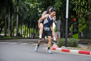 BIB: 6614
                            <button type="button" onclick="openModal(4714451)" class="btn btn-primary btn-sm float-right btn-popup" data-toggle="modal" data-target=".modal-high-quality">
                        <i class="fas fa-shopping-cart"></i> Add to Cart
                    </button>
                                            <button type="button" onclick="isThisMe(4714451, true)" class="btn btn-success btn-sm float-right btn-popup btn-isme hidden" data-toggle="tooltip" data-placement="bottom" title="นี่คือรูปของคุณใช่ไหม คลิกที่นี่เพื่อเอาเข้าอัลบั้ม">
                        <i class="fas fa-plus"></i> Add to album
                    </button>
                    <button type="button" onclick="isThisMe(4714451, false)" class="btn btn-warning btn-sm float-right btn-popup btn-isnotme hidden">
                        <i class="fas fa-ban"></i> Remove from album
                    </button>