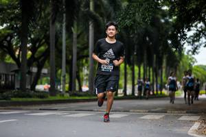 BIB: 4534
                            <button type="button" onclick="openModal(4714467)" class="btn btn-primary btn-sm float-right btn-popup" data-toggle="modal" data-target=".modal-high-quality">
                        <i class="fas fa-shopping-cart"></i> Add to Cart
                    </button>
                                            <button type="button" onclick="isThisMe(4714467, true)" class="btn btn-success btn-sm float-right btn-popup btn-isme hidden" data-toggle="tooltip" data-placement="bottom" title="นี่คือรูปของคุณใช่ไหม คลิกที่นี่เพื่อเอาเข้าอัลบั้ม">
                        <i class="fas fa-plus"></i> Add to album
                    </button>
                    <button type="button" onclick="isThisMe(4714467, false)" class="btn btn-warning btn-sm float-right btn-popup btn-isnotme hidden">
                        <i class="fas fa-ban"></i> Remove from album
                    </button>