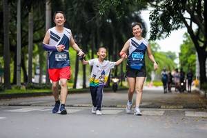 BIB: 2151, 7611
                            <button type="button" onclick="openModal(4714557)" class="btn btn-primary btn-sm float-right btn-popup" data-toggle="modal" data-target=".modal-high-quality">
                        <i class="fas fa-shopping-cart"></i> Add to Cart
                    </button>
                                            <button type="button" onclick="isThisMe(4714557, true)" class="btn btn-success btn-sm float-right btn-popup btn-isme hidden" data-toggle="tooltip" data-placement="bottom" title="นี่คือรูปของคุณใช่ไหม คลิกที่นี่เพื่อเอาเข้าอัลบั้ม">
                        <i class="fas fa-plus"></i> Add to album
                    </button>
                    <button type="button" onclick="isThisMe(4714557, false)" class="btn btn-warning btn-sm float-right btn-popup btn-isnotme hidden">
                        <i class="fas fa-ban"></i> Remove from album
                    </button>