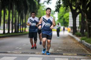 BIB: 8504
                            <button type="button" onclick="openModal(4714271)" class="btn btn-primary btn-sm float-right btn-popup" data-toggle="modal" data-target=".modal-high-quality">
                        <i class="fas fa-shopping-cart"></i> Add to Cart
                    </button>
                                            <button type="button" onclick="isThisMe(4714271, true)" class="btn btn-success btn-sm float-right btn-popup btn-isme hidden" data-toggle="tooltip" data-placement="bottom" title="นี่คือรูปของคุณใช่ไหม คลิกที่นี่เพื่อเอาเข้าอัลบั้ม">
                        <i class="fas fa-plus"></i> Add to album
                    </button>
                    <button type="button" onclick="isThisMe(4714271, false)" class="btn btn-warning btn-sm float-right btn-popup btn-isnotme hidden">
                        <i class="fas fa-ban"></i> Remove from album
                    </button>