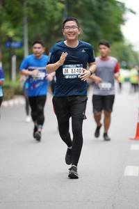 BIB: 8140
                            <button type="button" onclick="openModal(4613199)" class="btn btn-primary btn-sm float-right btn-popup" data-toggle="modal" data-target=".modal-high-quality">
                        <i class="fas fa-shopping-cart"></i> Add to Cart
                    </button>
                                            <button type="button" onclick="isThisMe(4613199, true)" class="btn btn-success btn-sm float-right btn-popup btn-isme hidden" data-toggle="tooltip" data-placement="bottom" title="นี่คือรูปของคุณใช่ไหม คลิกที่นี่เพื่อเอาเข้าอัลบั้ม">
                        <i class="fas fa-plus"></i> Add to album
                    </button>
                    <button type="button" onclick="isThisMe(4613199, false)" class="btn btn-warning btn-sm float-right btn-popup btn-isnotme hidden">
                        <i class="fas fa-ban"></i> Remove from album
                    </button>