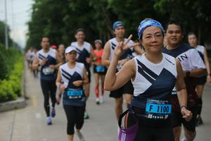 BIB: 1100
                            <button type="button" onclick="openModal(4649862)" class="btn btn-primary btn-sm float-right btn-popup" data-toggle="modal" data-target=".modal-high-quality">
                        <i class="fas fa-shopping-cart"></i> Add to Cart
                    </button>
                                            <button type="button" onclick="isThisMe(4649862, true)" class="btn btn-success btn-sm float-right btn-popup btn-isme hidden" data-toggle="tooltip" data-placement="bottom" title="นี่คือรูปของคุณใช่ไหม คลิกที่นี่เพื่อเอาเข้าอัลบั้ม">
                        <i class="fas fa-plus"></i> Add to album
                    </button>
                    <button type="button" onclick="isThisMe(4649862, false)" class="btn btn-warning btn-sm float-right btn-popup btn-isnotme hidden">
                        <i class="fas fa-ban"></i> Remove from album
                    </button>