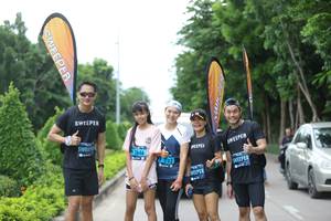 BIB: 2646
                            <button type="button" onclick="openModal(4624616)" class="btn btn-primary btn-sm float-right btn-popup" data-toggle="modal" data-target=".modal-high-quality">
                        <i class="fas fa-shopping-cart"></i> Add to Cart
                    </button>
                                            <button type="button" onclick="isThisMe(4624616, true)" class="btn btn-success btn-sm float-right btn-popup btn-isme hidden" data-toggle="tooltip" data-placement="bottom" title="นี่คือรูปของคุณใช่ไหม คลิกที่นี่เพื่อเอาเข้าอัลบั้ม">
                        <i class="fas fa-plus"></i> Add to album
                    </button>
                    <button type="button" onclick="isThisMe(4624616, false)" class="btn btn-warning btn-sm float-right btn-popup btn-isnotme hidden">
                        <i class="fas fa-ban"></i> Remove from album
                    </button>