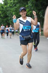 BIB: 1909
                            <button type="button" onclick="openModal(4648821)" class="btn btn-primary btn-sm float-right btn-popup" data-toggle="modal" data-target=".modal-high-quality">
                        <i class="fas fa-shopping-cart"></i> Add to Cart
                    </button>
                                            <button type="button" onclick="isThisMe(4648821, true)" class="btn btn-success btn-sm float-right btn-popup btn-isme hidden" data-toggle="tooltip" data-placement="bottom" title="นี่คือรูปของคุณใช่ไหม คลิกที่นี่เพื่อเอาเข้าอัลบั้ม">
                        <i class="fas fa-plus"></i> Add to album
                    </button>
                    <button type="button" onclick="isThisMe(4648821, false)" class="btn btn-warning btn-sm float-right btn-popup btn-isnotme hidden">
                        <i class="fas fa-ban"></i> Remove from album
                    </button>