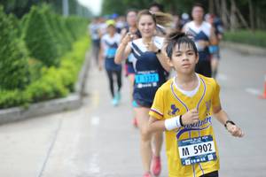 BIB: 1373, 5902
                            <button type="button" onclick="openModal(4648420)" class="btn btn-primary btn-sm float-right btn-popup" data-toggle="modal" data-target=".modal-high-quality">
                        <i class="fas fa-shopping-cart"></i> Add to Cart
                    </button>
                                            <button type="button" onclick="isThisMe(4648420, true)" class="btn btn-success btn-sm float-right btn-popup btn-isme hidden" data-toggle="tooltip" data-placement="bottom" title="นี่คือรูปของคุณใช่ไหม คลิกที่นี่เพื่อเอาเข้าอัลบั้ม">
                        <i class="fas fa-plus"></i> Add to album
                    </button>
                    <button type="button" onclick="isThisMe(4648420, false)" class="btn btn-warning btn-sm float-right btn-popup btn-isnotme hidden">
                        <i class="fas fa-ban"></i> Remove from album
                    </button>