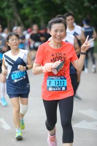 BIB: 1150, 1312
                            <button type="button" onclick="openModal(4655155)" class="btn btn-primary btn-sm float-right btn-popup" data-toggle="modal" data-target=".modal-high-quality">
                        <i class="fas fa-shopping-cart"></i> Add to Cart
                    </button>
                                            <button type="button" onclick="isThisMe(4655155, true)" class="btn btn-success btn-sm float-right btn-popup btn-isme hidden" data-toggle="tooltip" data-placement="bottom" title="นี่คือรูปของคุณใช่ไหม คลิกที่นี่เพื่อเอาเข้าอัลบั้ม">
                        <i class="fas fa-plus"></i> Add to album
                    </button>
                    <button type="button" onclick="isThisMe(4655155, false)" class="btn btn-warning btn-sm float-right btn-popup btn-isnotme hidden">
                        <i class="fas fa-ban"></i> Remove from album
                    </button>