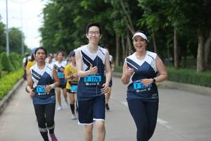 BIB: 1776
                            <button type="button" onclick="openModal(4642040)" class="btn btn-primary btn-sm float-right btn-popup" data-toggle="modal" data-target=".modal-high-quality">
                        <i class="fas fa-shopping-cart"></i> Add to Cart
                    </button>
                                            <button type="button" onclick="isThisMe(4642040, true)" class="btn btn-success btn-sm float-right btn-popup btn-isme hidden" data-toggle="tooltip" data-placement="bottom" title="นี่คือรูปของคุณใช่ไหม คลิกที่นี่เพื่อเอาเข้าอัลบั้ม">
                        <i class="fas fa-plus"></i> Add to album
                    </button>
                    <button type="button" onclick="isThisMe(4642040, false)" class="btn btn-warning btn-sm float-right btn-popup btn-isnotme hidden">
                        <i class="fas fa-ban"></i> Remove from album
                    </button>