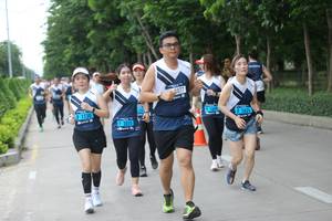 BIB: 077, 1130, 1624, 2011
                            <button type="button" onclick="openModal(4648839)" class="btn btn-primary btn-sm float-right btn-popup" data-toggle="modal" data-target=".modal-high-quality">
                        <i class="fas fa-shopping-cart"></i> Add to Cart
                    </button>
                                            <button type="button" onclick="isThisMe(4648839, true)" class="btn btn-success btn-sm float-right btn-popup btn-isme hidden" data-toggle="tooltip" data-placement="bottom" title="นี่คือรูปของคุณใช่ไหม คลิกที่นี่เพื่อเอาเข้าอัลบั้ม">
                        <i class="fas fa-plus"></i> Add to album
                    </button>
                    <button type="button" onclick="isThisMe(4648839, false)" class="btn btn-warning btn-sm float-right btn-popup btn-isnotme hidden">
                        <i class="fas fa-ban"></i> Remove from album
                    </button>