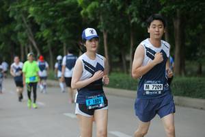 BIB: 7209, 1804
                            <button type="button" onclick="openModal(4641328)" class="btn btn-primary btn-sm float-right btn-popup" data-toggle="modal" data-target=".modal-high-quality">
                        <i class="fas fa-shopping-cart"></i> Add to Cart
                    </button>
                                            <button type="button" onclick="isThisMe(4641328, true)" class="btn btn-success btn-sm float-right btn-popup btn-isme hidden" data-toggle="tooltip" data-placement="bottom" title="นี่คือรูปของคุณใช่ไหม คลิกที่นี่เพื่อเอาเข้าอัลบั้ม">
                        <i class="fas fa-plus"></i> Add to album
                    </button>
                    <button type="button" onclick="isThisMe(4641328, false)" class="btn btn-warning btn-sm float-right btn-popup btn-isnotme hidden">
                        <i class="fas fa-ban"></i> Remove from album
                    </button>