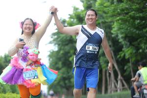 BIB: 7667, 1477
                            <button type="button" onclick="openModal(4620035)" class="btn btn-primary btn-sm float-right btn-popup" data-toggle="modal" data-target=".modal-high-quality">
                        <i class="fas fa-shopping-cart"></i> Add to Cart
                    </button>
                                            <button type="button" onclick="isThisMe(4620035, true)" class="btn btn-success btn-sm float-right btn-popup btn-isme hidden" data-toggle="tooltip" data-placement="bottom" title="นี่คือรูปของคุณใช่ไหม คลิกที่นี่เพื่อเอาเข้าอัลบั้ม">
                        <i class="fas fa-plus"></i> Add to album
                    </button>
                    <button type="button" onclick="isThisMe(4620035, false)" class="btn btn-warning btn-sm float-right btn-popup btn-isnotme hidden">
                        <i class="fas fa-ban"></i> Remove from album
                    </button>