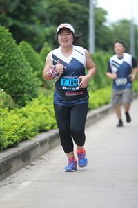 BIB: 1896
                            <button type="button" onclick="openModal(4633234)" class="btn btn-primary btn-sm float-right btn-popup" data-toggle="modal" data-target=".modal-high-quality">
                        <i class="fas fa-shopping-cart"></i> Add to Cart
                    </button>
                                            <button type="button" onclick="isThisMe(4633234, true)" class="btn btn-success btn-sm float-right btn-popup btn-isme hidden" data-toggle="tooltip" data-placement="bottom" title="นี่คือรูปของคุณใช่ไหม คลิกที่นี่เพื่อเอาเข้าอัลบั้ม">
                        <i class="fas fa-plus"></i> Add to album
                    </button>
                    <button type="button" onclick="isThisMe(4633234, false)" class="btn btn-warning btn-sm float-right btn-popup btn-isnotme hidden">
                        <i class="fas fa-ban"></i> Remove from album
                    </button>