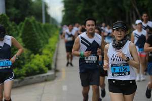 BIB: 8510, 1567, 1756
                            <button type="button" onclick="openModal(4648984)" class="btn btn-primary btn-sm float-right btn-popup" data-toggle="modal" data-target=".modal-high-quality">
                        <i class="fas fa-shopping-cart"></i> Add to Cart
                    </button>
                                            <button type="button" onclick="isThisMe(4648984, true)" class="btn btn-success btn-sm float-right btn-popup btn-isme hidden" data-toggle="tooltip" data-placement="bottom" title="นี่คือรูปของคุณใช่ไหม คลิกที่นี่เพื่อเอาเข้าอัลบั้ม">
                        <i class="fas fa-plus"></i> Add to album
                    </button>
                    <button type="button" onclick="isThisMe(4648984, false)" class="btn btn-warning btn-sm float-right btn-popup btn-isnotme hidden">
                        <i class="fas fa-ban"></i> Remove from album
                    </button>