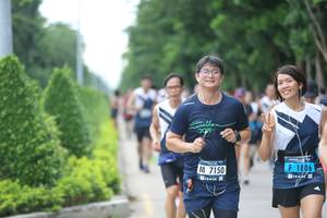 BIB: 7150, 1806
                            <button type="button" onclick="openModal(4656010)" class="btn btn-primary btn-sm float-right btn-popup" data-toggle="modal" data-target=".modal-high-quality">
                        <i class="fas fa-shopping-cart"></i> Add to Cart
                    </button>
                                            <button type="button" onclick="isThisMe(4656010, true)" class="btn btn-success btn-sm float-right btn-popup btn-isme hidden" data-toggle="tooltip" data-placement="bottom" title="นี่คือรูปของคุณใช่ไหม คลิกที่นี่เพื่อเอาเข้าอัลบั้ม">
                        <i class="fas fa-plus"></i> Add to album
                    </button>
                    <button type="button" onclick="isThisMe(4656010, false)" class="btn btn-warning btn-sm float-right btn-popup btn-isnotme hidden">
                        <i class="fas fa-ban"></i> Remove from album
                    </button>