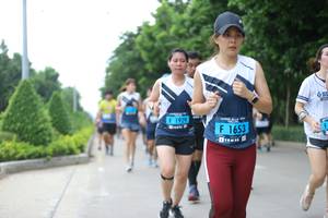 BIB: 1929, 1653
                            <button type="button" onclick="openModal(4657053)" class="btn btn-primary btn-sm float-right btn-popup" data-toggle="modal" data-target=".modal-high-quality">
                        <i class="fas fa-shopping-cart"></i> Add to Cart
                    </button>
                                            <button type="button" onclick="isThisMe(4657053, true)" class="btn btn-success btn-sm float-right btn-popup btn-isme hidden" data-toggle="tooltip" data-placement="bottom" title="นี่คือรูปของคุณใช่ไหม คลิกที่นี่เพื่อเอาเข้าอัลบั้ม">
                        <i class="fas fa-plus"></i> Add to album
                    </button>
                    <button type="button" onclick="isThisMe(4657053, false)" class="btn btn-warning btn-sm float-right btn-popup btn-isnotme hidden">
                        <i class="fas fa-ban"></i> Remove from album
                    </button>