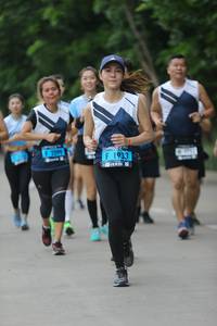 BIB: 2099, 1933
                            <button type="button" onclick="openModal(4650764)" class="btn btn-primary btn-sm float-right btn-popup" data-toggle="modal" data-target=".modal-high-quality">
                        <i class="fas fa-shopping-cart"></i> Add to Cart
                    </button>
                                            <button type="button" onclick="isThisMe(4650764, true)" class="btn btn-success btn-sm float-right btn-popup btn-isme hidden" data-toggle="tooltip" data-placement="bottom" title="นี่คือรูปของคุณใช่ไหม คลิกที่นี่เพื่อเอาเข้าอัลบั้ม">
                        <i class="fas fa-plus"></i> Add to album
                    </button>
                    <button type="button" onclick="isThisMe(4650764, false)" class="btn btn-warning btn-sm float-right btn-popup btn-isnotme hidden">
                        <i class="fas fa-ban"></i> Remove from album
                    </button>