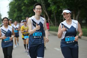 BIB: 1776, 190, 2231
                            <button type="button" onclick="openModal(4642078)" class="btn btn-primary btn-sm float-right btn-popup" data-toggle="modal" data-target=".modal-high-quality">
                        <i class="fas fa-shopping-cart"></i> Add to Cart
                    </button>
                                            <button type="button" onclick="isThisMe(4642078, true)" class="btn btn-success btn-sm float-right btn-popup btn-isme hidden" data-toggle="tooltip" data-placement="bottom" title="นี่คือรูปของคุณใช่ไหม คลิกที่นี่เพื่อเอาเข้าอัลบั้ม">
                        <i class="fas fa-plus"></i> Add to album
                    </button>
                    <button type="button" onclick="isThisMe(4642078, false)" class="btn btn-warning btn-sm float-right btn-popup btn-isnotme hidden">
                        <i class="fas fa-ban"></i> Remove from album
                    </button>