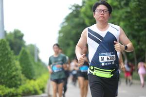 BIB: 6388
                            <button type="button" onclick="openModal(4657292)" class="btn btn-primary btn-sm float-right btn-popup" data-toggle="modal" data-target=".modal-high-quality">
                        <i class="fas fa-shopping-cart"></i> Add to Cart
                    </button>
                                            <button type="button" onclick="isThisMe(4657292, true)" class="btn btn-success btn-sm float-right btn-popup btn-isme hidden" data-toggle="tooltip" data-placement="bottom" title="นี่คือรูปของคุณใช่ไหม คลิกที่นี่เพื่อเอาเข้าอัลบั้ม">
                        <i class="fas fa-plus"></i> Add to album
                    </button>
                    <button type="button" onclick="isThisMe(4657292, false)" class="btn btn-warning btn-sm float-right btn-popup btn-isnotme hidden">
                        <i class="fas fa-ban"></i> Remove from album
                    </button>