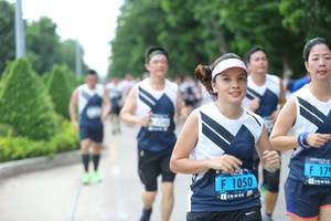 BIB: 1050
                            <button type="button" onclick="openModal(4656330)" class="btn btn-primary btn-sm float-right btn-popup" data-toggle="modal" data-target=".modal-high-quality">
                        <i class="fas fa-shopping-cart"></i> Add to Cart
                    </button>
                                            <button type="button" onclick="isThisMe(4656330, true)" class="btn btn-success btn-sm float-right btn-popup btn-isme hidden" data-toggle="tooltip" data-placement="bottom" title="นี่คือรูปของคุณใช่ไหม คลิกที่นี่เพื่อเอาเข้าอัลบั้ม">
                        <i class="fas fa-plus"></i> Add to album
                    </button>
                    <button type="button" onclick="isThisMe(4656330, false)" class="btn btn-warning btn-sm float-right btn-popup btn-isnotme hidden">
                        <i class="fas fa-ban"></i> Remove from album
                    </button>