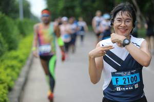 BIB: 2100
                            <button type="button" onclick="openModal(4642417)" class="btn btn-primary btn-sm float-right btn-popup" data-toggle="modal" data-target=".modal-high-quality">
                        <i class="fas fa-shopping-cart"></i> Add to Cart
                    </button>
                                            <button type="button" onclick="isThisMe(4642417, true)" class="btn btn-success btn-sm float-right btn-popup btn-isme hidden" data-toggle="tooltip" data-placement="bottom" title="นี่คือรูปของคุณใช่ไหม คลิกที่นี่เพื่อเอาเข้าอัลบั้ม">
                        <i class="fas fa-plus"></i> Add to album
                    </button>
                    <button type="button" onclick="isThisMe(4642417, false)" class="btn btn-warning btn-sm float-right btn-popup btn-isnotme hidden">
                        <i class="fas fa-ban"></i> Remove from album
                    </button>