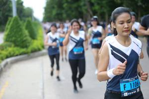 BIB: 1106
                            <button type="button" onclick="openModal(4648548)" class="btn btn-primary btn-sm float-right btn-popup" data-toggle="modal" data-target=".modal-high-quality">
                        <i class="fas fa-shopping-cart"></i> Add to Cart
                    </button>
                                            <button type="button" onclick="isThisMe(4648548, true)" class="btn btn-success btn-sm float-right btn-popup btn-isme hidden" data-toggle="tooltip" data-placement="bottom" title="นี่คือรูปของคุณใช่ไหม คลิกที่นี่เพื่อเอาเข้าอัลบั้ม">
                        <i class="fas fa-plus"></i> Add to album
                    </button>
                    <button type="button" onclick="isThisMe(4648548, false)" class="btn btn-warning btn-sm float-right btn-popup btn-isnotme hidden">
                        <i class="fas fa-ban"></i> Remove from album
                    </button>