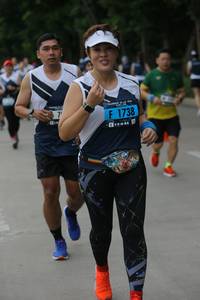 BIB: 1738
                            <button type="button" onclick="openModal(4649128)" class="btn btn-primary btn-sm float-right btn-popup" data-toggle="modal" data-target=".modal-high-quality">
                        <i class="fas fa-shopping-cart"></i> Add to Cart
                    </button>
                                            <button type="button" onclick="isThisMe(4649128, true)" class="btn btn-success btn-sm float-right btn-popup btn-isme hidden" data-toggle="tooltip" data-placement="bottom" title="นี่คือรูปของคุณใช่ไหม คลิกที่นี่เพื่อเอาเข้าอัลบั้ม">
                        <i class="fas fa-plus"></i> Add to album
                    </button>
                    <button type="button" onclick="isThisMe(4649128, false)" class="btn btn-warning btn-sm float-right btn-popup btn-isnotme hidden">
                        <i class="fas fa-ban"></i> Remove from album
                    </button>