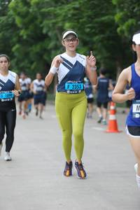 BIB: 2353, 1890
                            <button type="button" onclick="openModal(4657879)" class="btn btn-primary btn-sm float-right btn-popup" data-toggle="modal" data-target=".modal-high-quality">
                        <i class="fas fa-shopping-cart"></i> Add to Cart
                    </button>
                                            <button type="button" onclick="isThisMe(4657879, true)" class="btn btn-success btn-sm float-right btn-popup btn-isme hidden" data-toggle="tooltip" data-placement="bottom" title="นี่คือรูปของคุณใช่ไหม คลิกที่นี่เพื่อเอาเข้าอัลบั้ม">
                        <i class="fas fa-plus"></i> Add to album
                    </button>
                    <button type="button" onclick="isThisMe(4657879, false)" class="btn btn-warning btn-sm float-right btn-popup btn-isnotme hidden">
                        <i class="fas fa-ban"></i> Remove from album
                    </button>