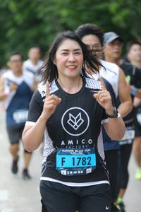 BIB: 1100, 1782
                            <button type="button" onclick="openModal(4655204)" class="btn btn-primary btn-sm float-right btn-popup" data-toggle="modal" data-target=".modal-high-quality">
                        <i class="fas fa-shopping-cart"></i> Add to Cart
                    </button>
                                            <button type="button" onclick="isThisMe(4655204, true)" class="btn btn-success btn-sm float-right btn-popup btn-isme hidden" data-toggle="tooltip" data-placement="bottom" title="นี่คือรูปของคุณใช่ไหม คลิกที่นี่เพื่อเอาเข้าอัลบั้ม">
                        <i class="fas fa-plus"></i> Add to album
                    </button>
                    <button type="button" onclick="isThisMe(4655204, false)" class="btn btn-warning btn-sm float-right btn-popup btn-isnotme hidden">
                        <i class="fas fa-ban"></i> Remove from album
                    </button>